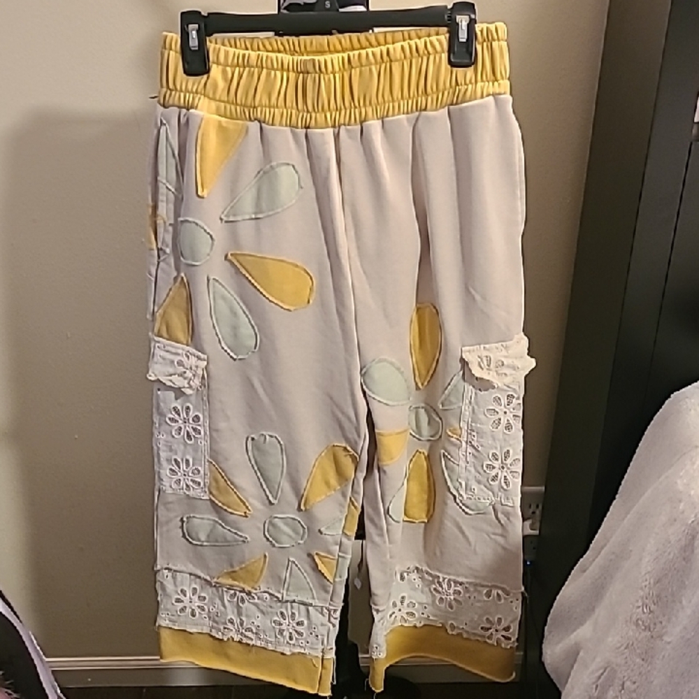 Oli & Hali Yellow and Cream Floral Capri with Lace Accents